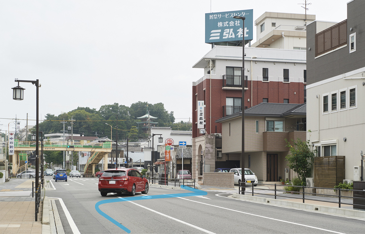 モダン通りを東岡崎方面から来られる方